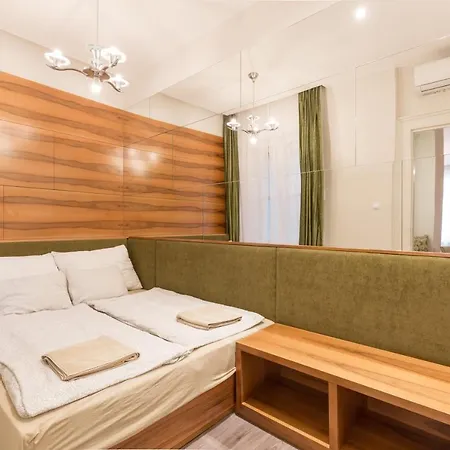 De Luxe In The Absolute Center * Budapest