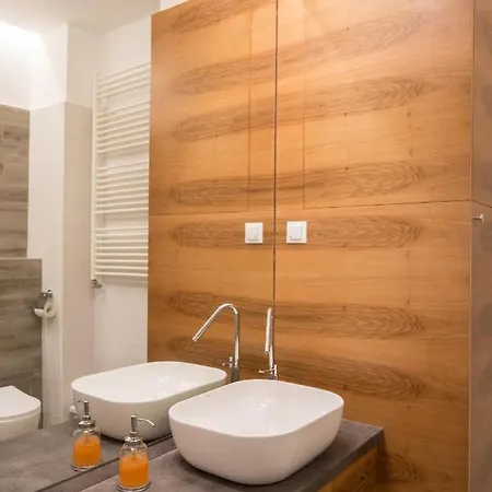 Lägenhet De Luxe In The Absolute Center